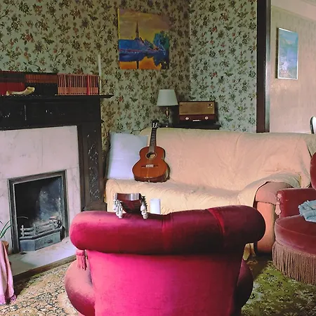 Art Collective Homestay *